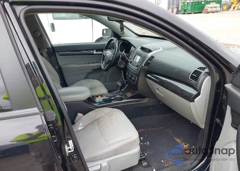 2015 Kia Sorento Lx from USA, damaged, VIN 5XYKTCA62FG604981